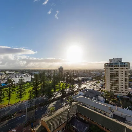 Oaks Glenelg Liberty Suites-2